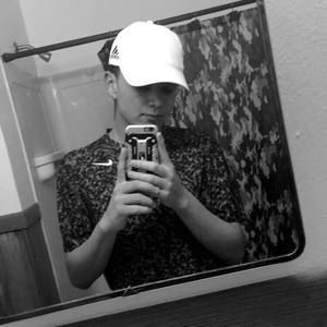 Meet your Posher, Raydon